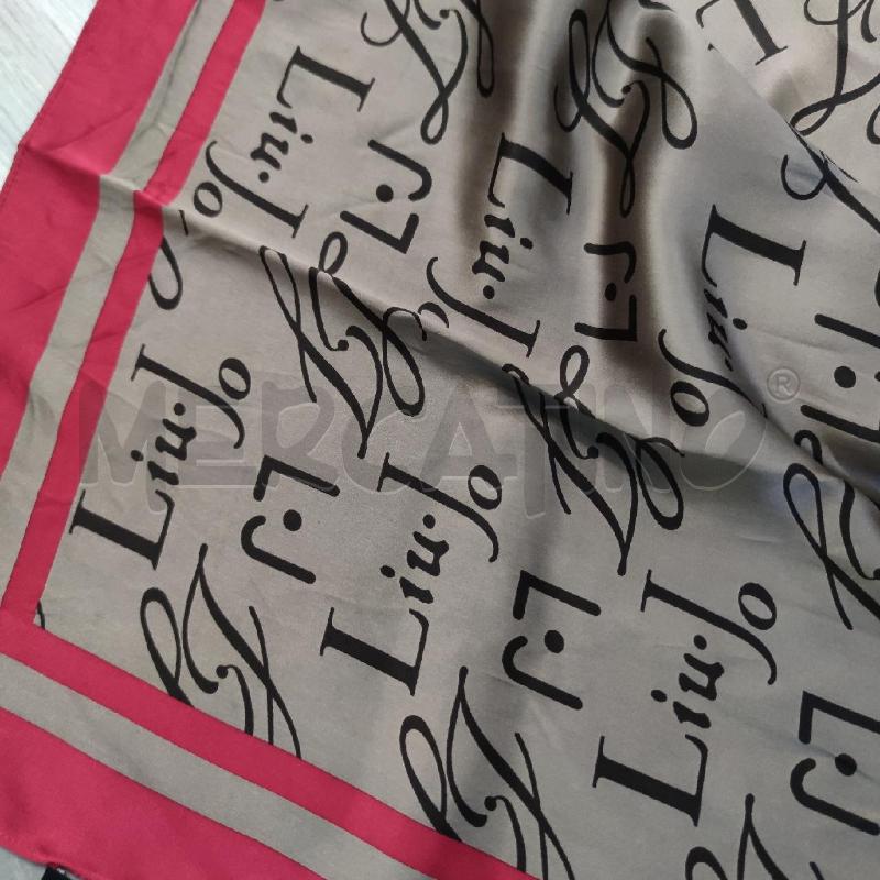 FOULARD LIU JO TORTORA MAGENTA | Mercatino dell'Usato Settimo torinese 3