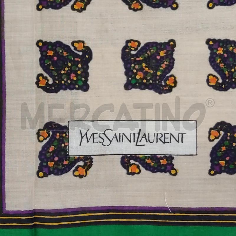 FOULARD PICCOLO YVES SAINT LAURENT BEIGE PROFILO VERDE MOTIVO BLU  | Mercatino dell'Usato Settimo torinese 2