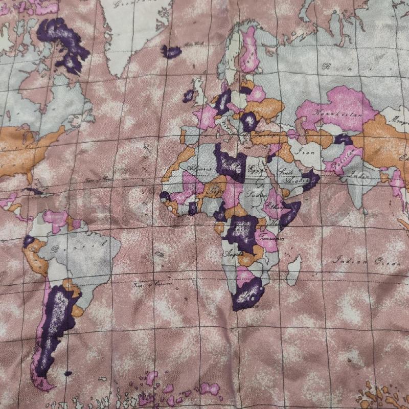FOULARD PRIMA CLASSE VIOLA QUADRATO STAMPA GEO | Mercatino dell'Usato Settimo torinese 3