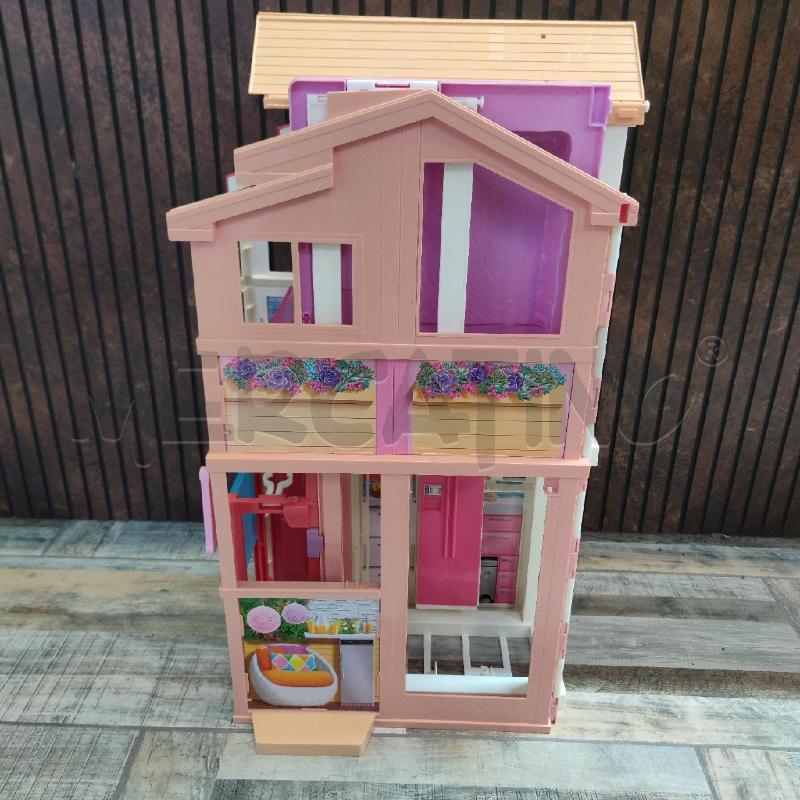 GIOCO CASA DI BARBIE MALIBU' CON ACCESSORI | Mercatino dell'Usato Settimo torinese 1