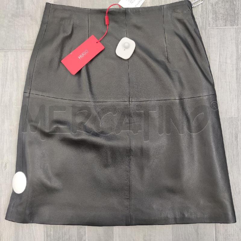 GONNA NUOVA HUGO BOSS PELLE NERA ZIP LATO  | Mercatino dell'Usato Settimo torinese 2