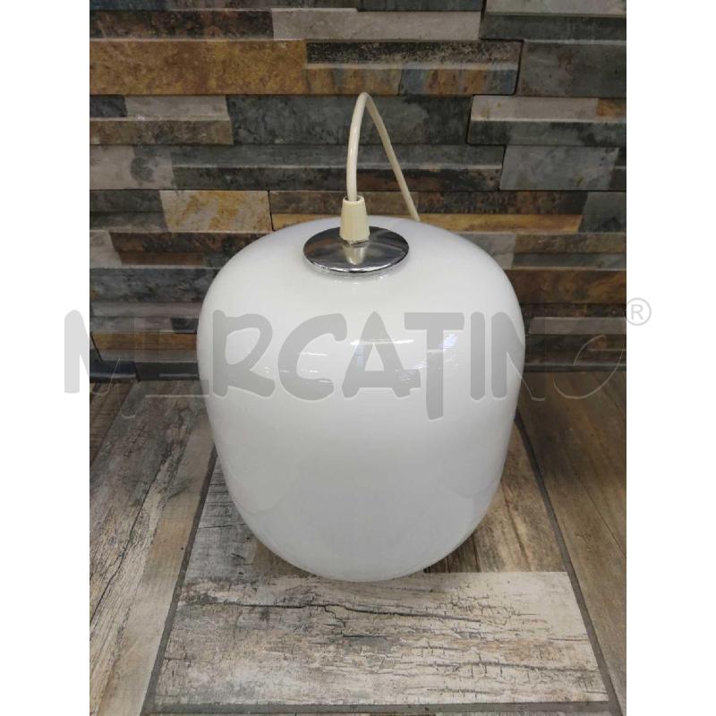 LAMPADARIO VETRO BIANCO DESIGNE | Mercatino dell'Usato Settimo torinese 1