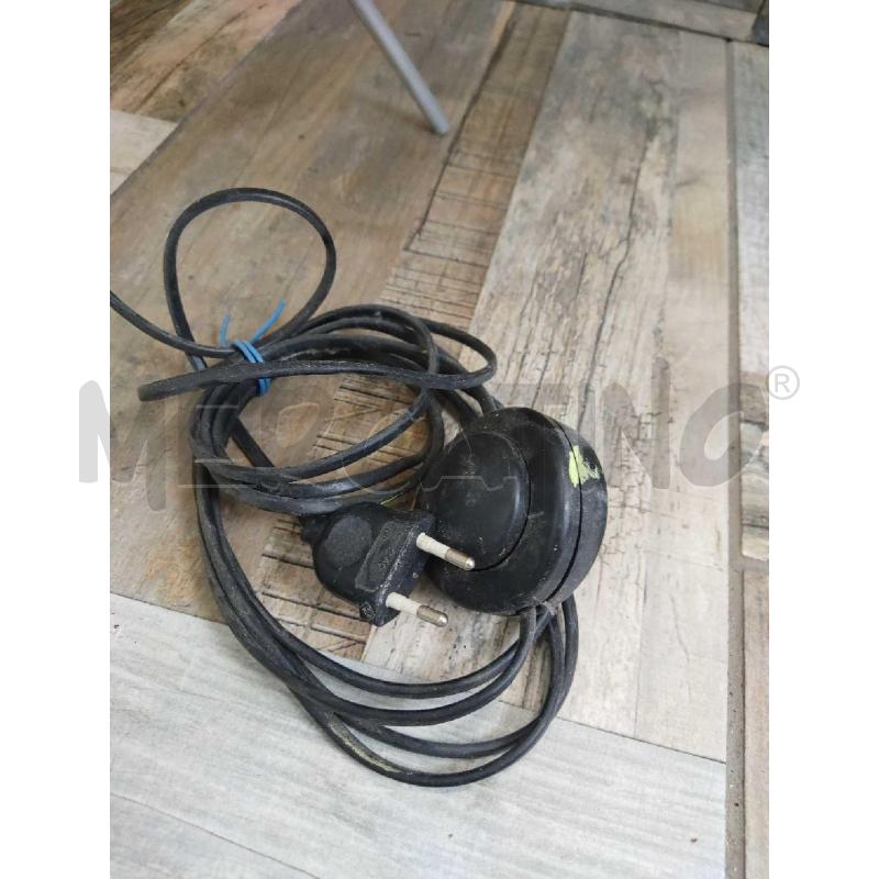 LAMPADA BIANCA CON PIEDI METALLO | Mercatino dell'Usato Settimo torinese 3