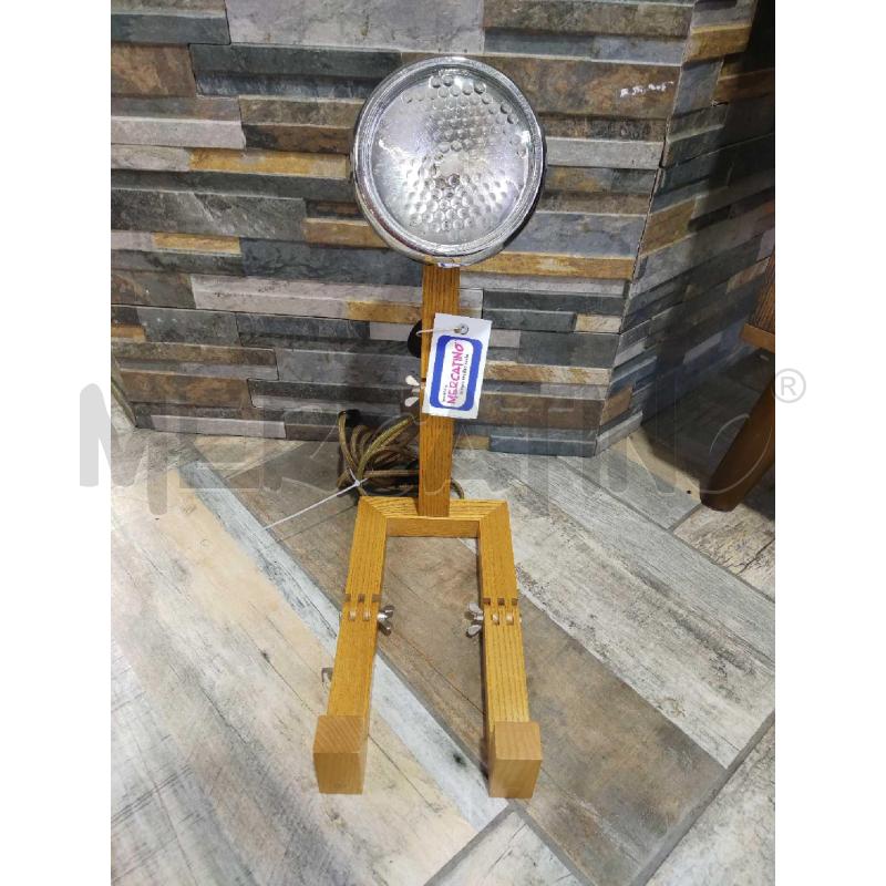 LAMPADA DA TAVOLO LEGNO CON CORPO SNODAMILE | Mercatino dell'Usato Settimo torinese 1