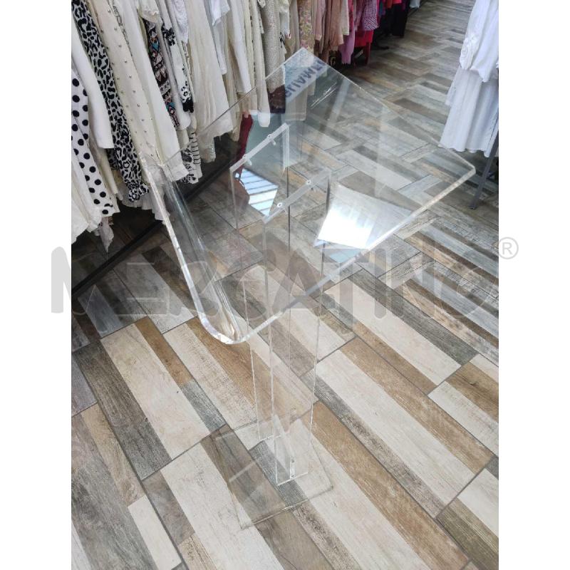 LEGGIO IN PLEXIGLASS DESIGN  | Mercatino dell'Usato Settimo torinese 2
