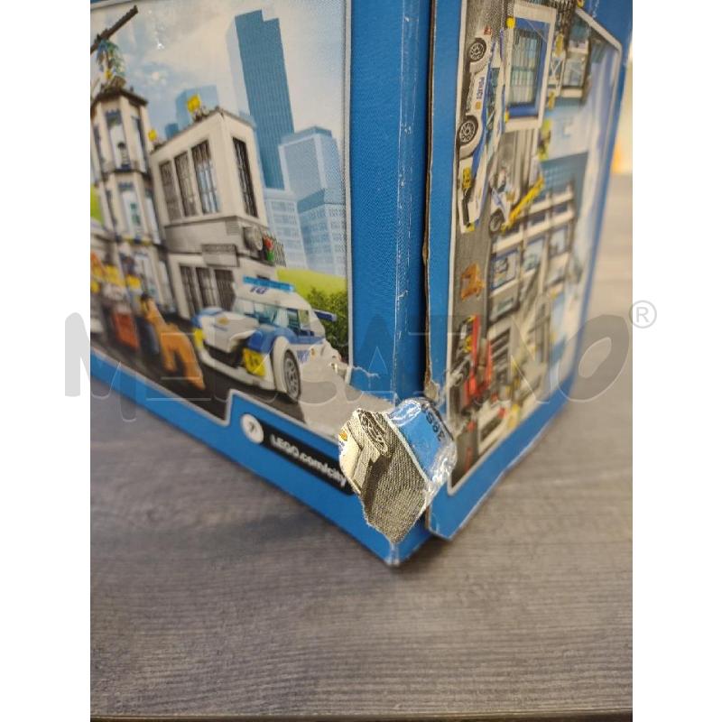 LEGO STAZIONE DI POLIZIA 60141  | Mercatino dell'Usato Settimo torinese 3