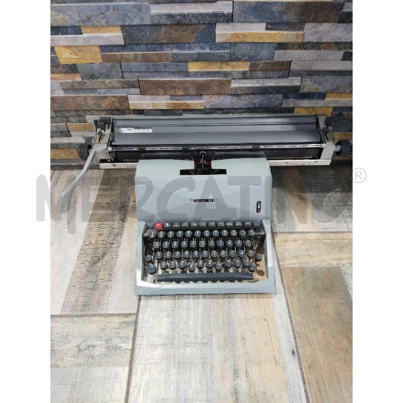 MACCHINA DA SCRIVERE OLIVETTI 82 | Mercatino dell'Usato Settimo torinese 1