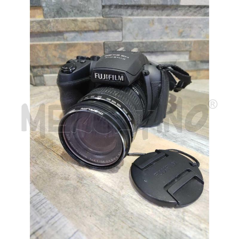 MACCHINA FOTOGRAFICA FUJIFILM FINEPIX HS25 EXP CON CUSTODIA  | Mercatino dell'Usato Settimo torinese 3