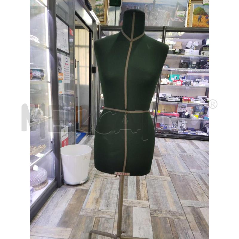 MANICHINO SINGER ANNI 60 VERDE | Mercatino dell'Usato Settimo torinese 2
