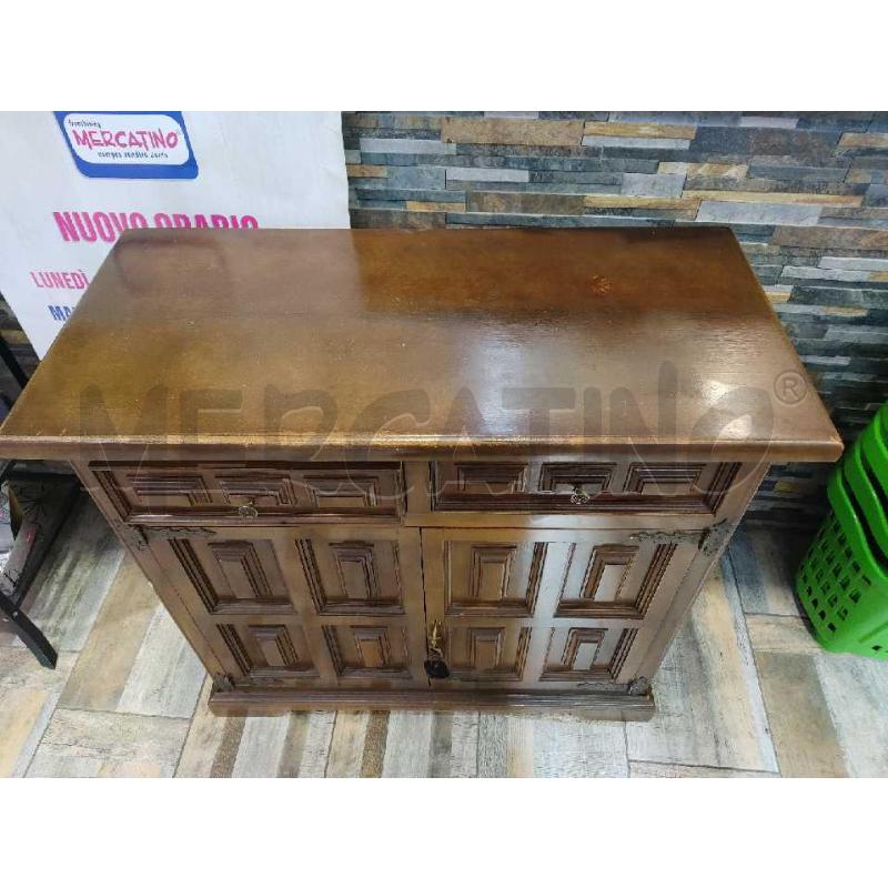 MOBILETTO VECCHIO CON 2 CASSETTI E2 ANTE LEGNO | Mercatino dell'Usato Settimo torinese 2