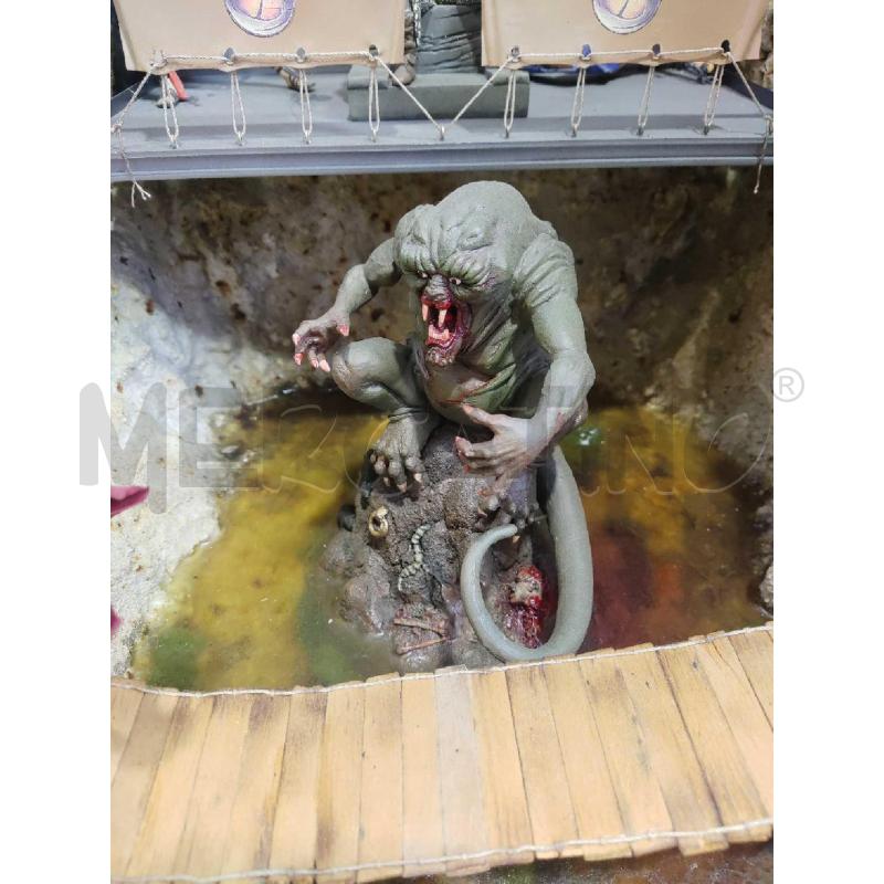 MODELLINO DIORAMA CON GROTTA GUERRIERI E SOLDATO | Mercatino dell'Usato Settimo torinese 2