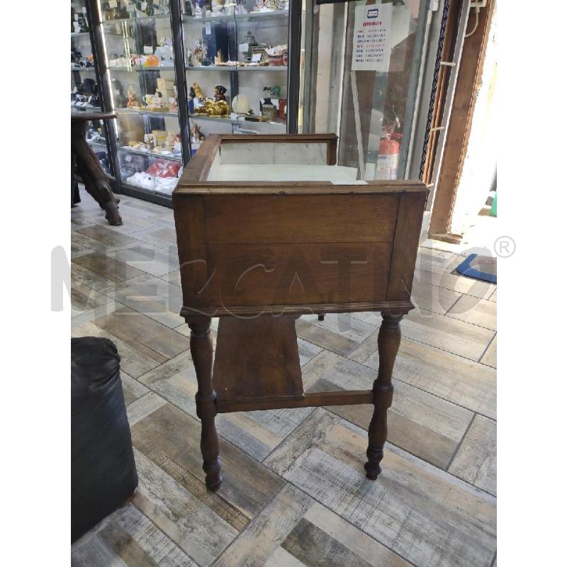 PETINOUSE IN LEGNO CON PIANO IN MARMO | Mercatino dell'Usato Settimo torinese 4