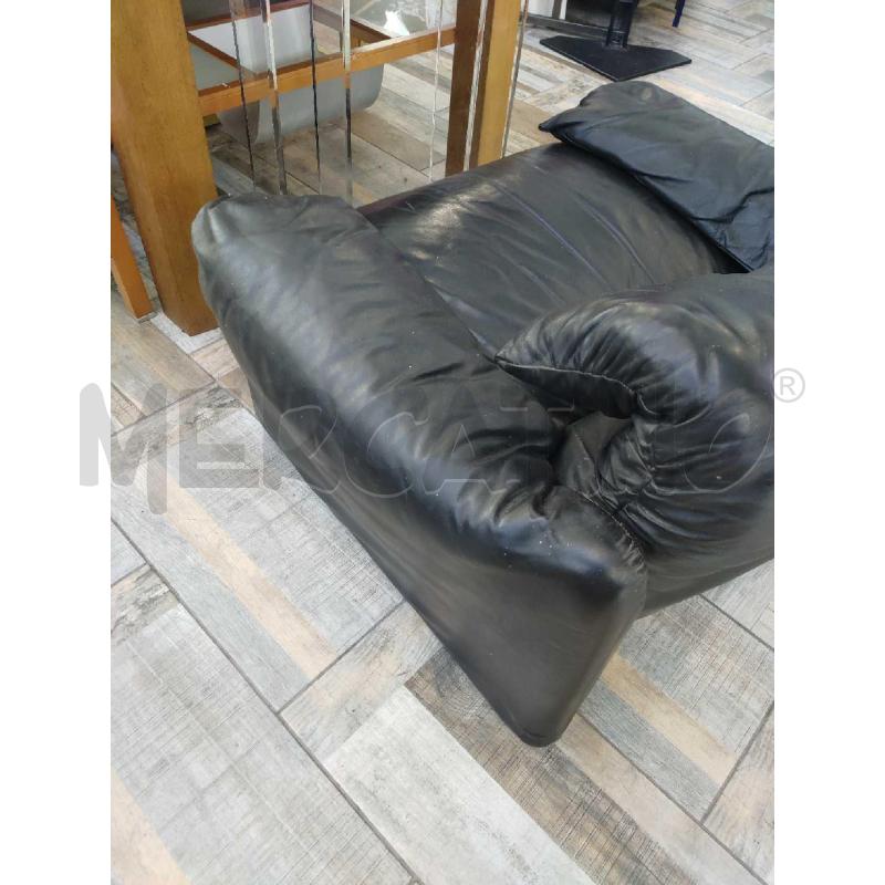 POLTRONA IN PELLE NERA ATTRIBUIBILE CASSINA MARALUNGA  | Mercatino dell'Usato Settimo torinese 5