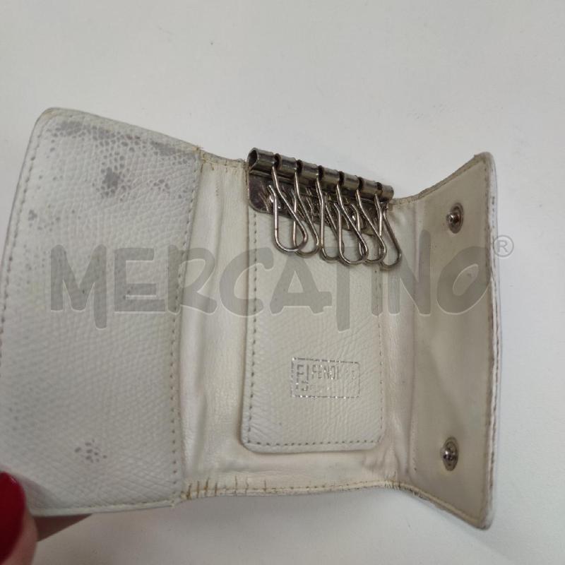 PORTA CHIAVI FENDI PANNA PROFILI PELLE | Mercatino dell'Usato Settimo torinese 2
