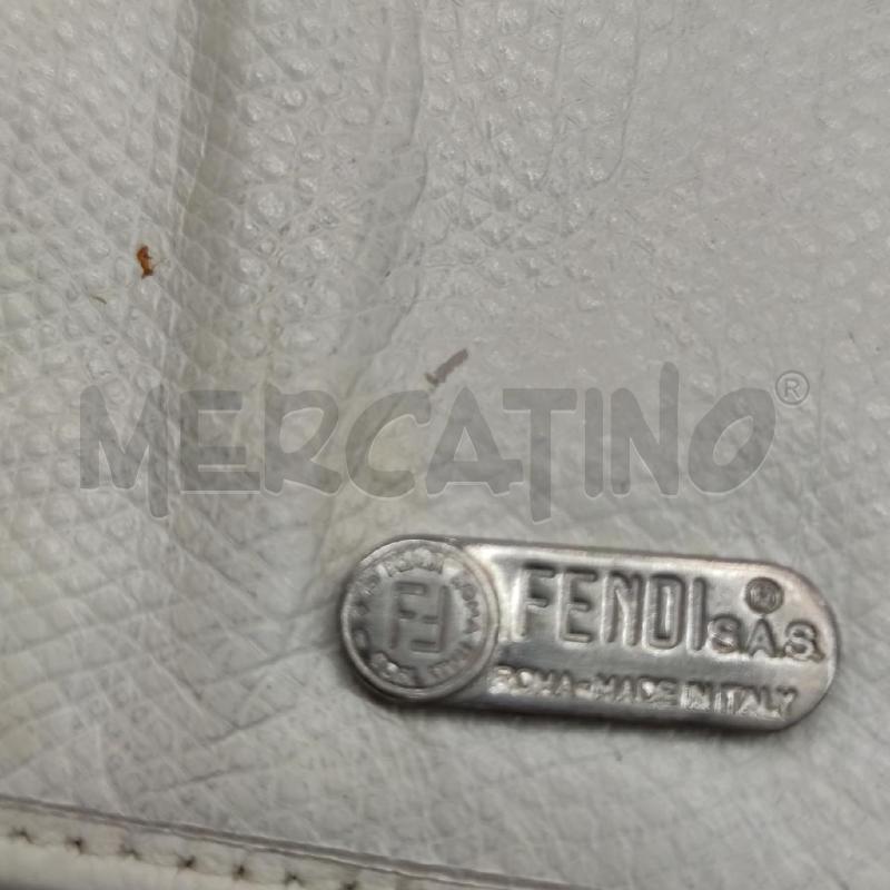 PORTA FOGLIO FENDI PANNA TESSUTO PARTI PELLE MARTELLATA | Mercatino dell'Usato Settimo torinese 4
