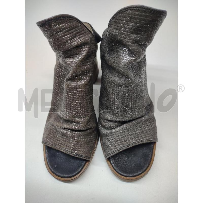 SANDALI CON TACCO PELLE DEICOLLI FASCIA QUADRETTATA | Mercatino dell'Usato Settimo torinese 1
