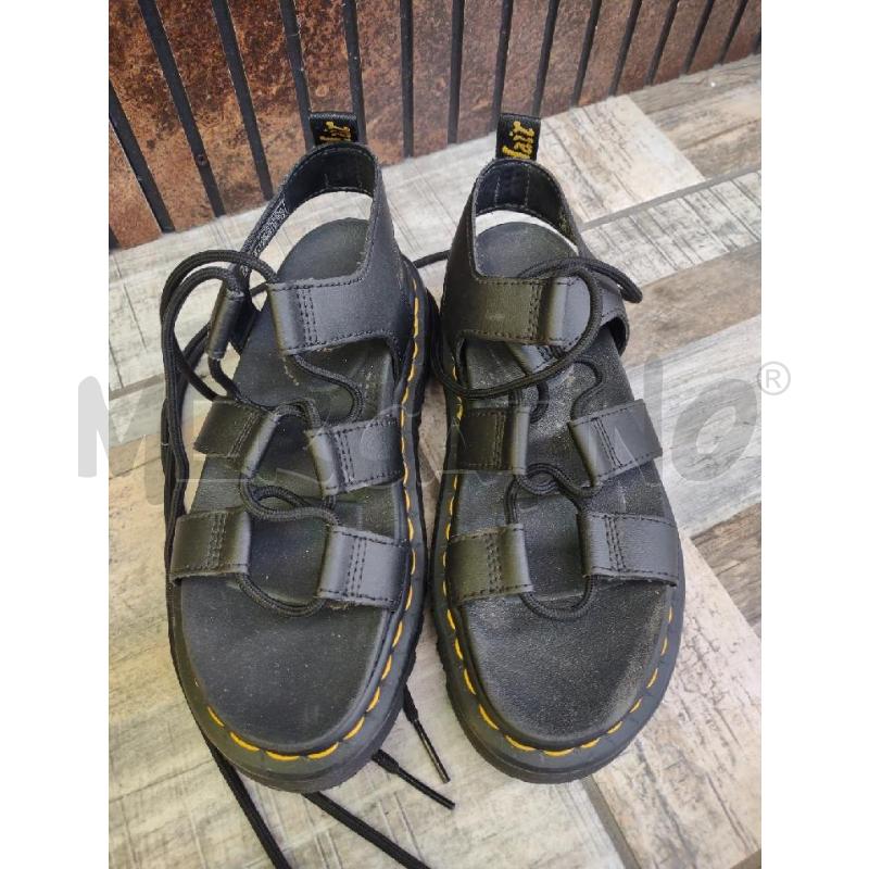 SANDALI DONNA DR MARTENS NERI LACCI  | Mercatino dell'Usato Settimo torinese 2