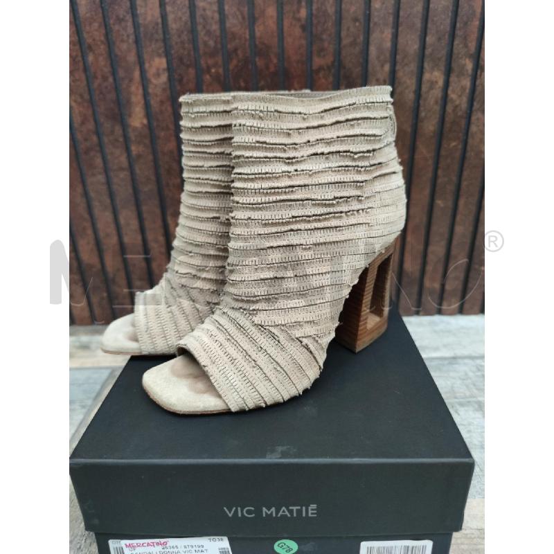 SANDALI DONNA VIC MATIE' PELLE FRANGE BEIGE | Mercatino dell'Usato Settimo torinese 1