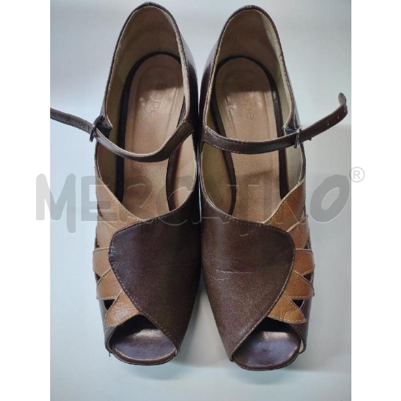 SCARPE CON TACCO MARRONE PELLE MARRONE FIORE BISCOTTO | Mercatino dell'Usato Settimo torinese 2