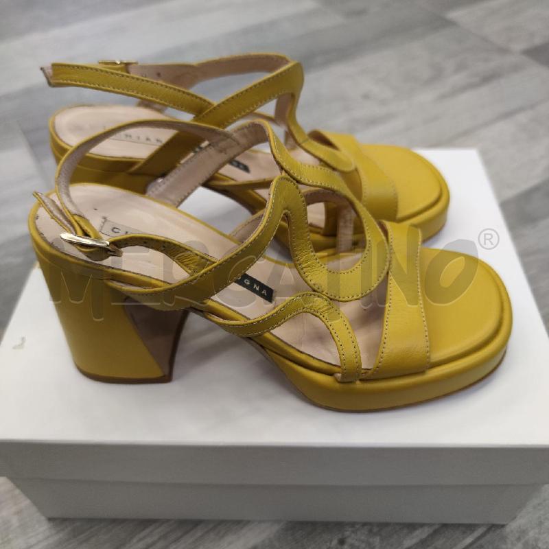 SCARPE DONNA CHIARINI BOLOGNA GIALLE TACCO | Mercatino dell'Usato Settimo torinese 1