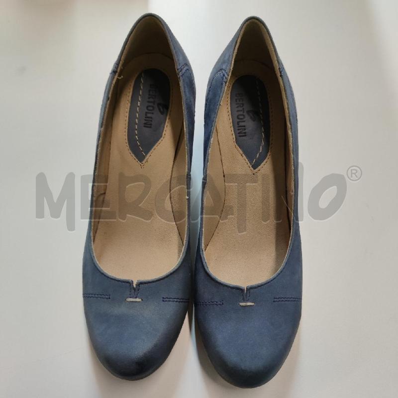 SCARPE DONNA CON TACCHETTO BERTOLINI AZZURRO POLVERE  | Mercatino dell'Usato Settimo torinese 2
