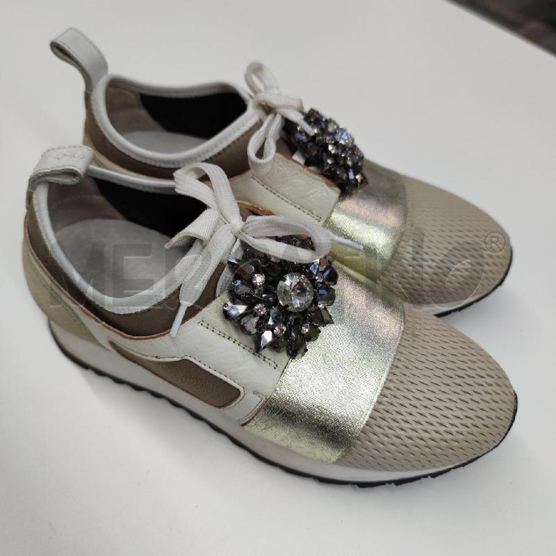 SCARPE DONNA STOKTON TORTORA ORO CON STRASS TONDO | Mercatino dell'Usato Settimo torinese 1