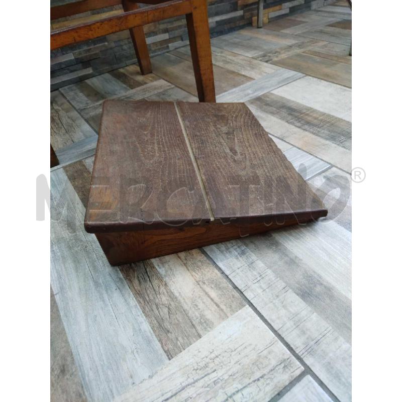 SEDIA IN LEGNO CON POGGIAPIEDI | Mercatino dell'Usato Settimo torinese 5