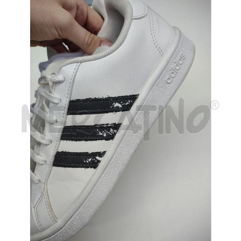 SNEAKERS DONNA ADIDAS BIANCHE BANDE SCHIZZI BIANCHI | Mercatino dell'Usato Settimo torinese 2