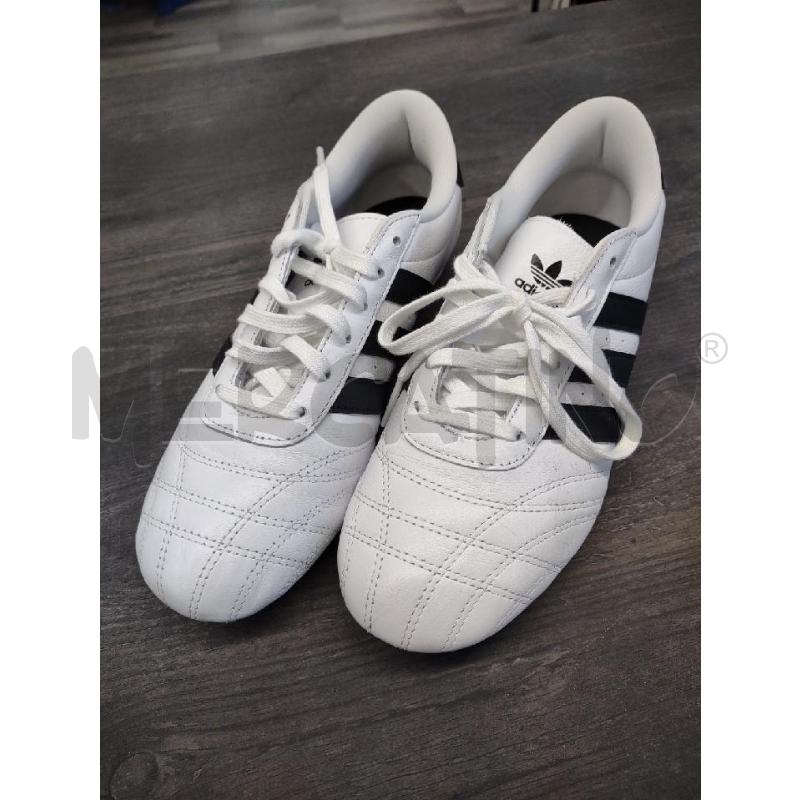 SNEAKERS DONNA ADIDAS TAEKWONDO BIANCHE BANDE NERE | Mercatino dell'Usato Settimo torinese 1