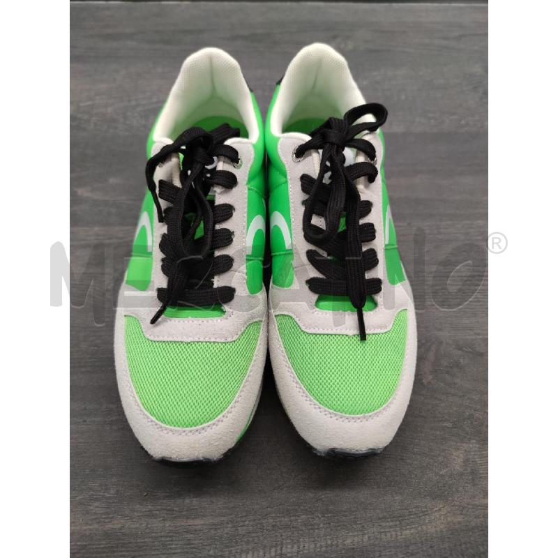 SNEAKERS DONNA BENETTON NUOVE VERDE FLUO GRIGIE | Mercatino dell'Usato Settimo torinese 2