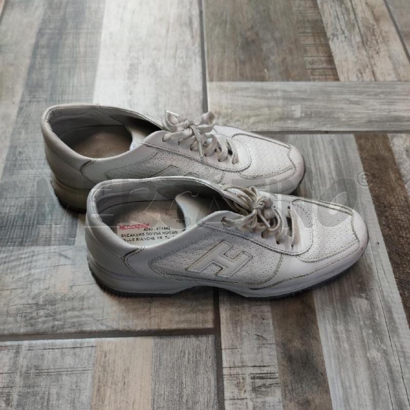 SNEAKERS DONNA HOGAN PELLE BIANCHE TRAFORATE | Mercatino dell'Usato Settimo torinese 1