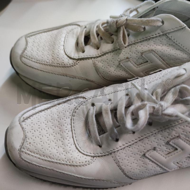 SNEAKERS DONNA HOGAN PELLE BIANCHE TRAFORATE | Mercatino dell'Usato Settimo torinese 3