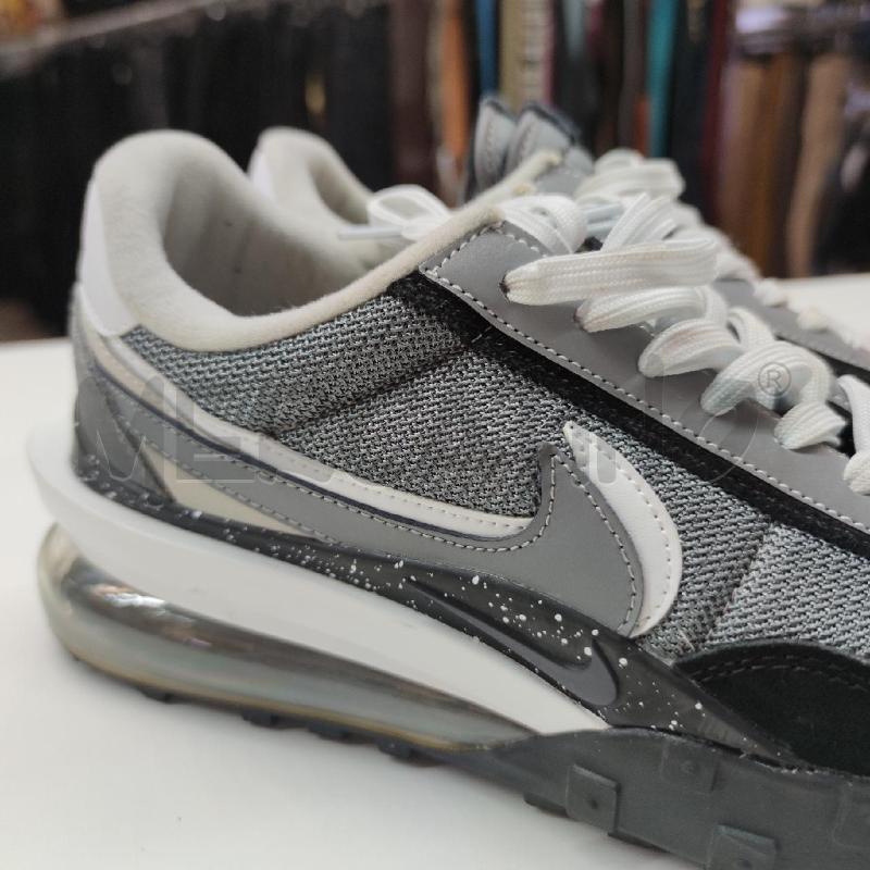 SNEAKERS UOMO NIKE X SACAI GRIGIE NERE | Mercatino dell'Usato Settimo torinese 4