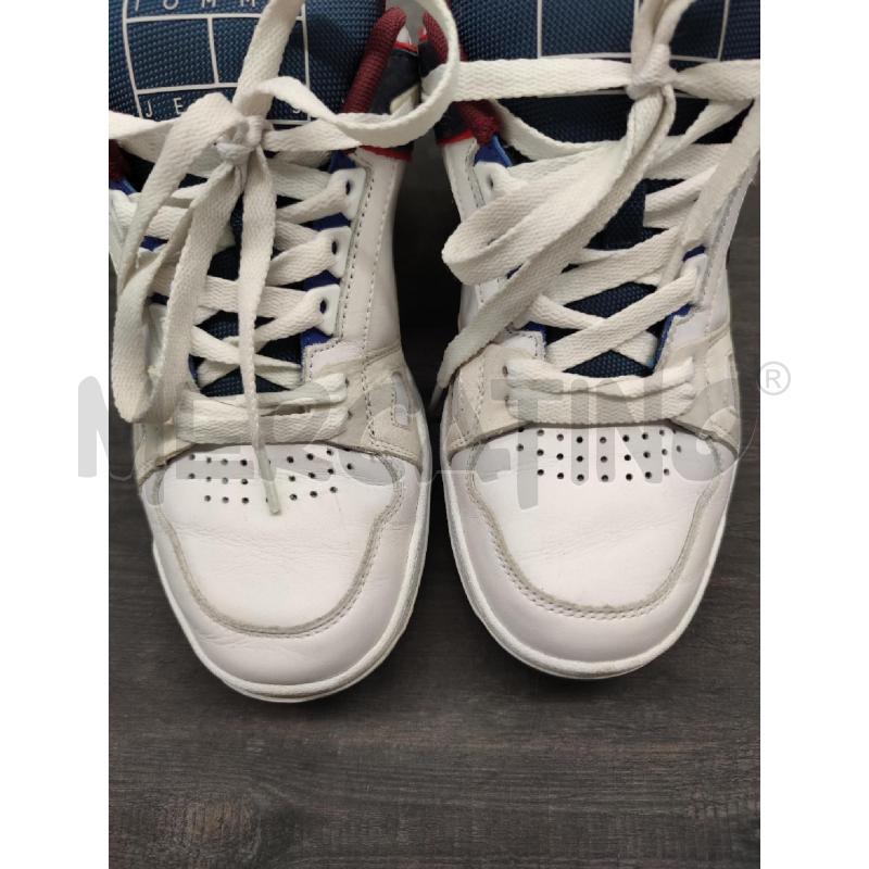 SNEAKERS UOMO TOMMY JEANS PELLE BIANCHE BLU | Mercatino dell'Usato Settimo torinese 4