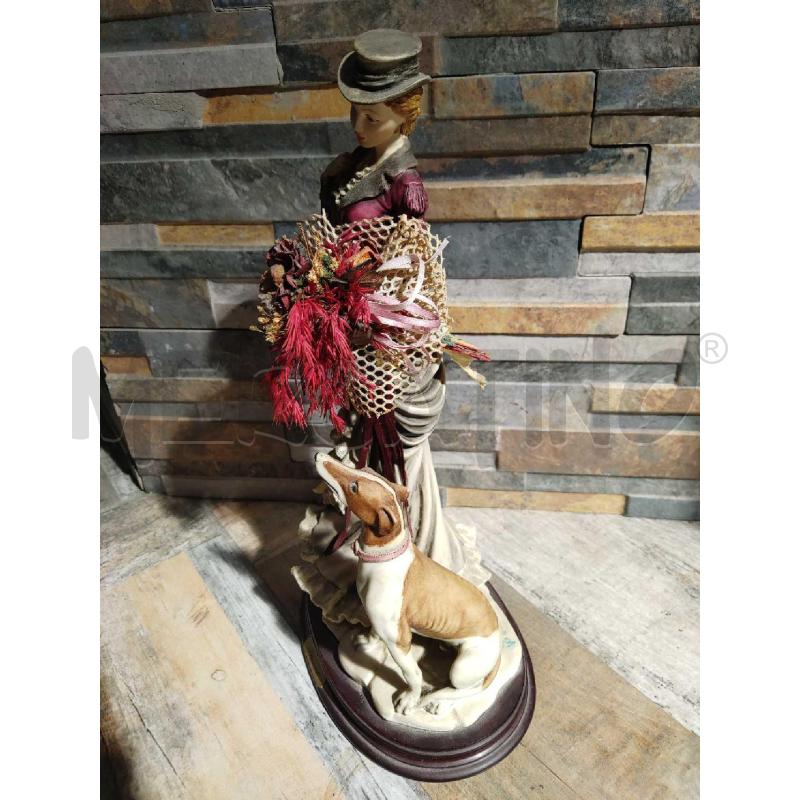 STATUA CAPODIMONTE BERGER PASCAL SIGNORA CON FIORI E CANE | Mercatino dell'Usato Settimo torinese 2