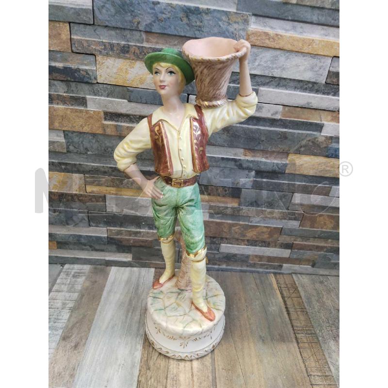 STATUA CERAMICA ARTENOVA CONTADINO CON CAPPELLO VERDE | Mercatino dell'Usato Settimo torinese 1