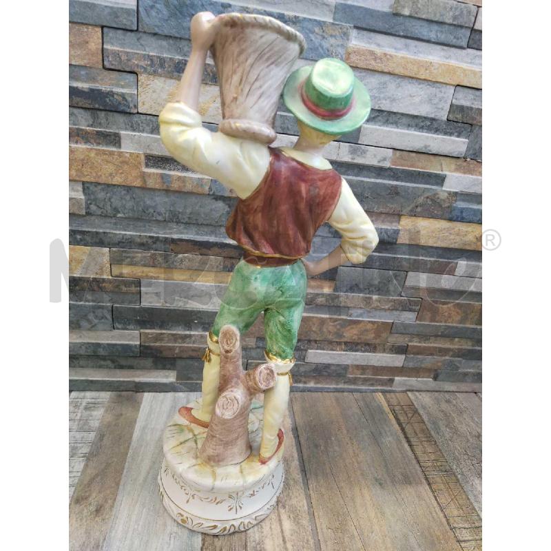 STATUA CERAMICA ARTENOVA CONTADINO CON CAPPELLO VERDE | Mercatino dell'Usato Settimo torinese 4