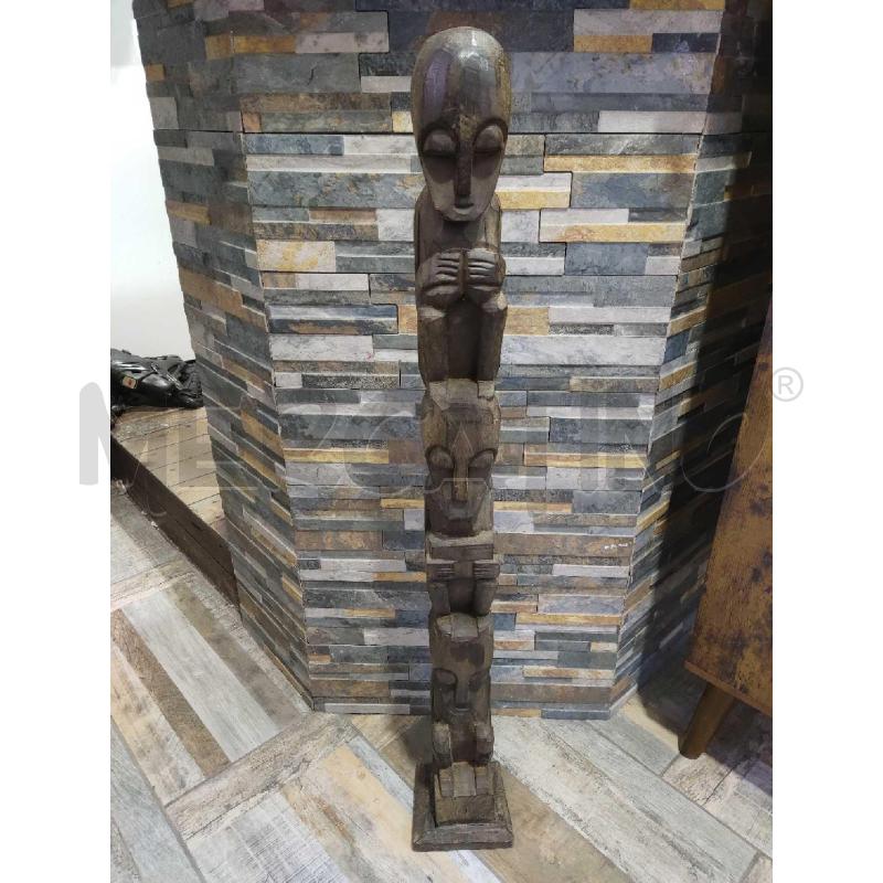STATUA LEGNO 4 PERSONE ACCOVACCIATI | Mercatino dell'Usato Settimo torinese 1