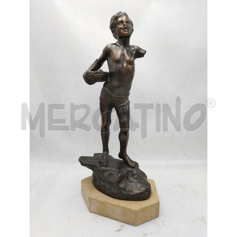 STATUINA BRONZO BAMBINO CON CESTINO P.UCCELLO NAPOLI | Mercatino dell'Usato Settimo torinese 1