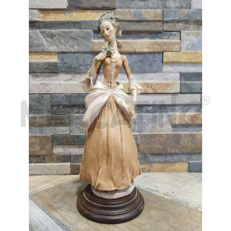 STATUINA DAMA VESTITO MARRONE | Mercatino dell'Usato Settimo torinese 1