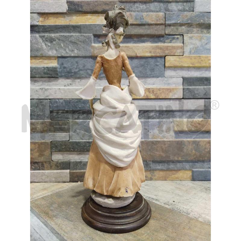 STATUINA DAMA VESTITO MARRONE | Mercatino dell'Usato Settimo torinese 2