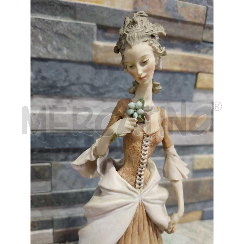 STATUINA DAMA VESTITO MARRONE | Mercatino dell'Usato Settimo torinese 5