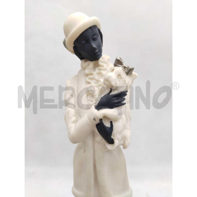 STATUINA GIUSSEPE ARMANI SIGNORA CON CANE  | Mercatino dell'Usato Settimo torinese 5