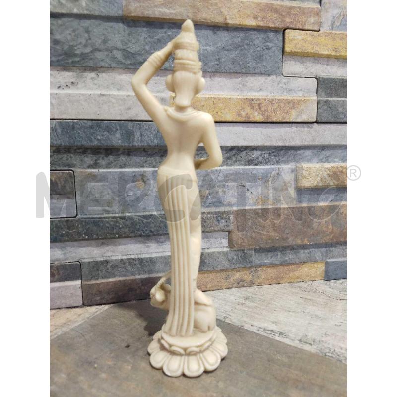 STATUINA ORIENTALE CON SENO IN VISTA | Mercatino dell'Usato Settimo torinese 3