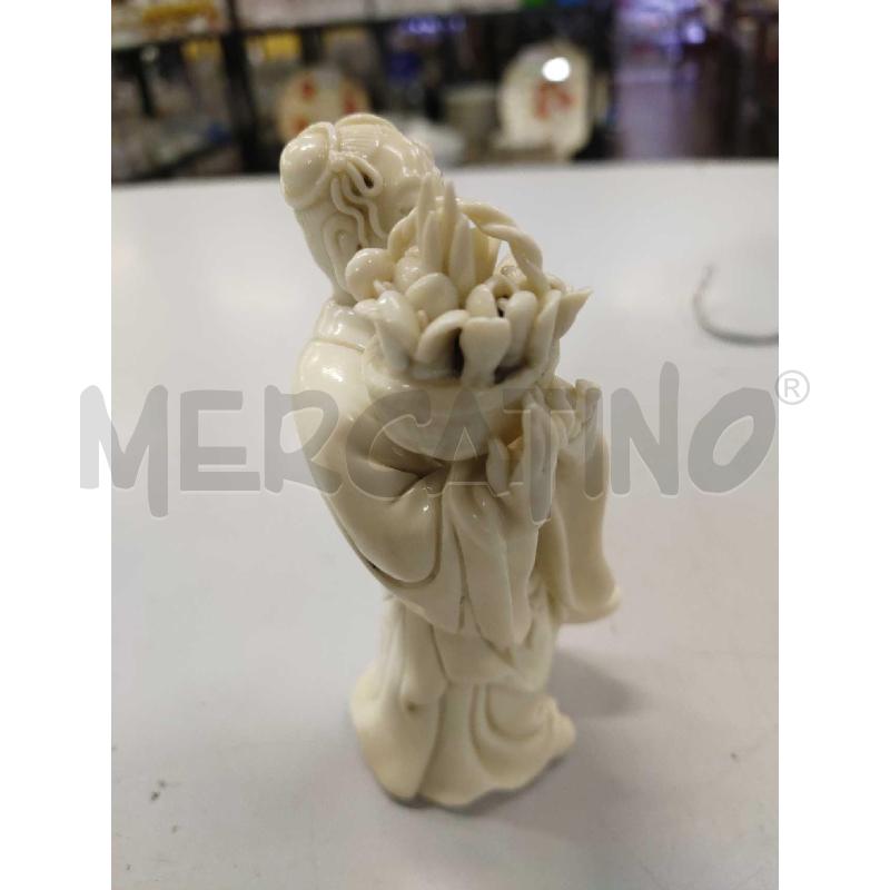 STATUINA PICCOLA DAMA CON CESTINO FIORI | Mercatino dell'Usato Settimo torinese 4