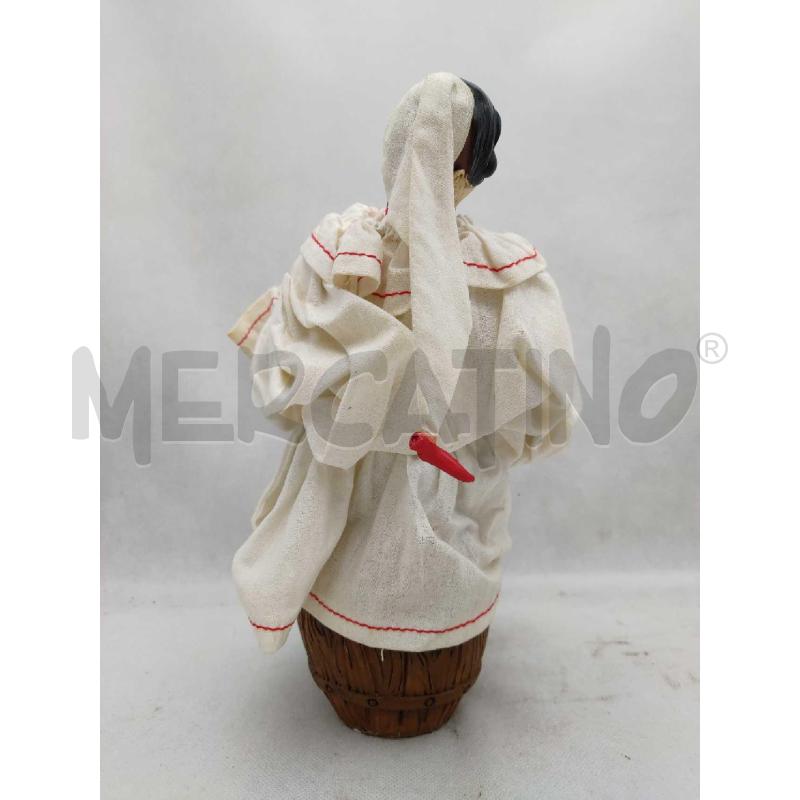 STATUINA PULCINELLA RESINA TESSUTO NAPOLETANA | Mercatino dell'Usato Settimo torinese 3