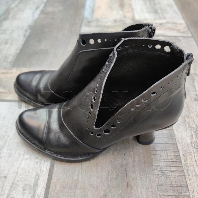 STIVALETTI DONNA NEOSENS PELLE NERO PARTICOLARE | Mercatino dell'Usato Settimo torinese 1