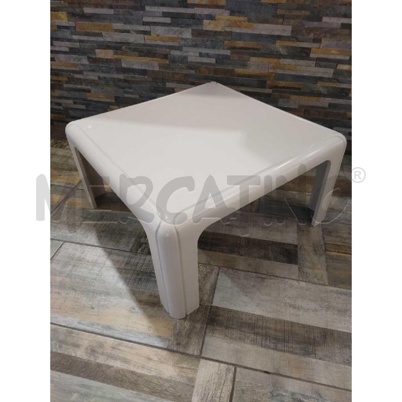TAVOLINO BIANCO KARTELL 4894 DESIGNER  GAE AULENTI  | Mercatino dell'Usato Settimo torinese 2