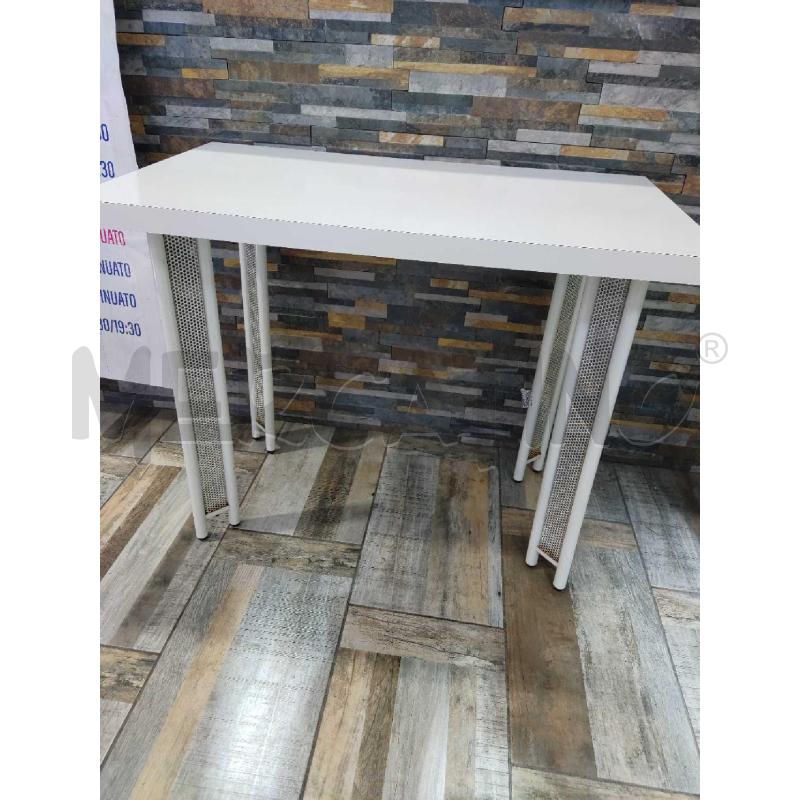 TAVOLINO BIANCO PIEDI METALLO  | Mercatino dell'Usato Settimo torinese 1