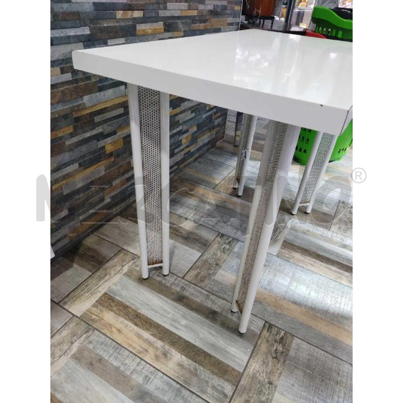 TAVOLINO BIANCO PIEDI METALLO  | Mercatino dell'Usato Settimo torinese 3